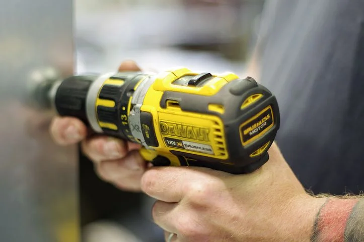 How To Unlock A Door Without A Key 3 hand drill