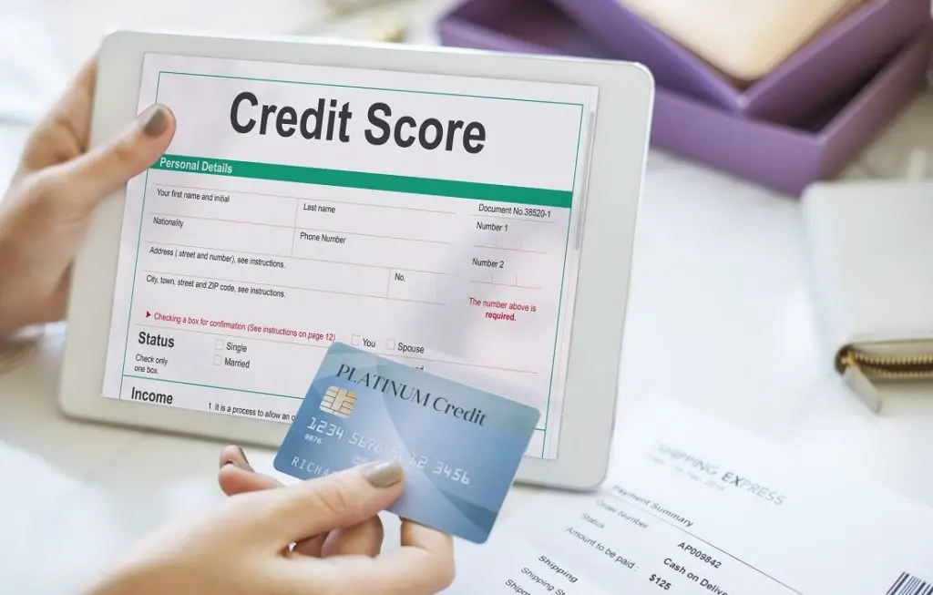 A Credit Score Status