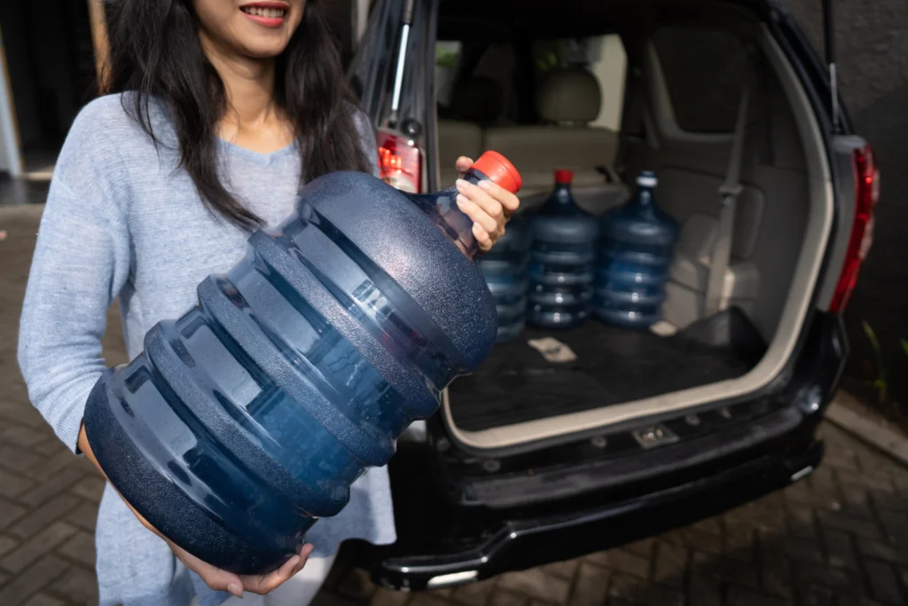 How Many Ounces Are There in a Gallon of Water? 7 How Many oz-in Drinking A Gallon of Water Per Day