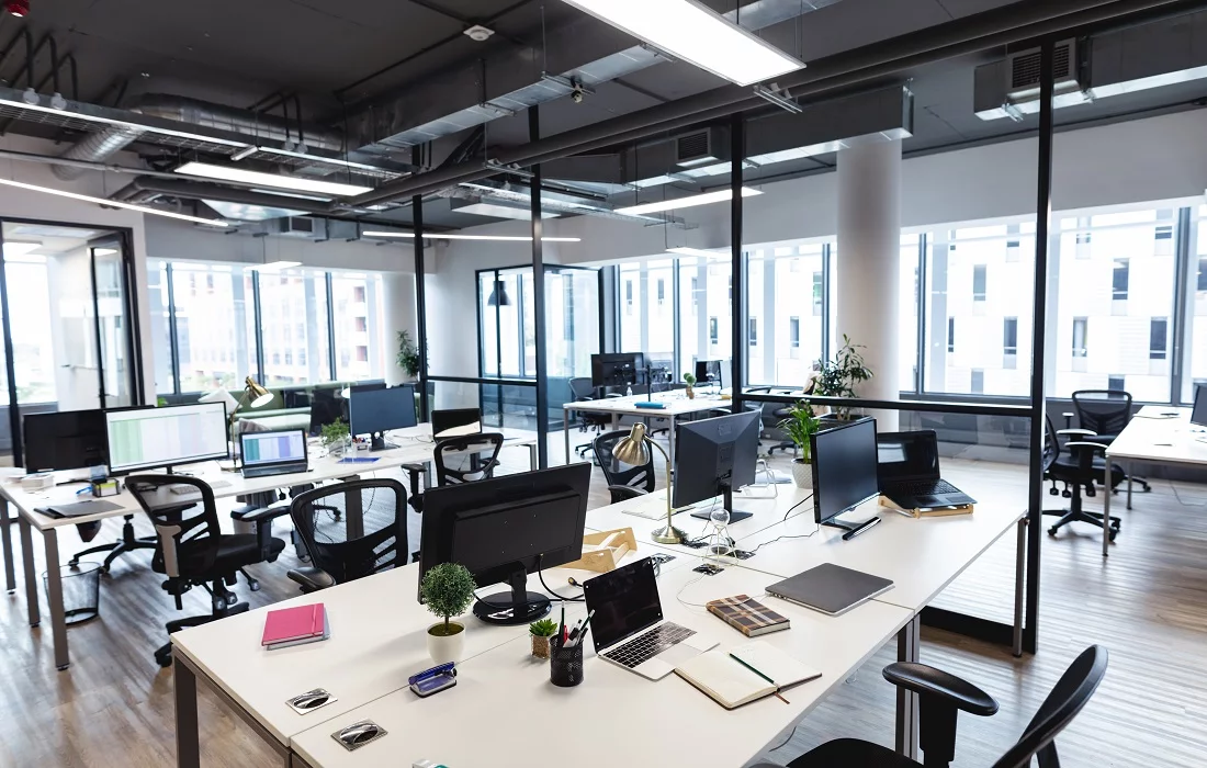 Interior-of-empty-modern-office